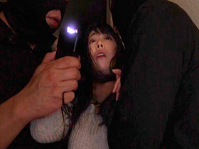 一人暮らしの美女が鬼畜犯罪集団に狙われる自宅押込み中出しレ〇プ　横宮七海 サンプル動画サムネイル